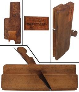 W.H. Pond, New Haven, Connecticut: Extra Clean 1/2" Ful Boxed Bead Molding Plane