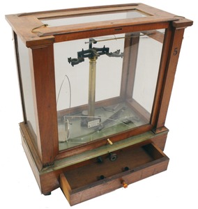 Becker's Sons/Rotterdam, Holland: Precision Laboratory Scale