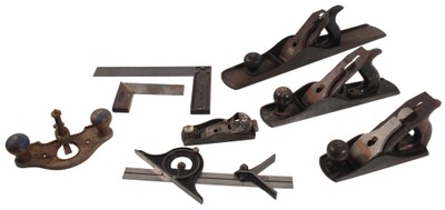 Stanley Rule & Level: Lot Of Sound & Usabl Woodworking Tools
