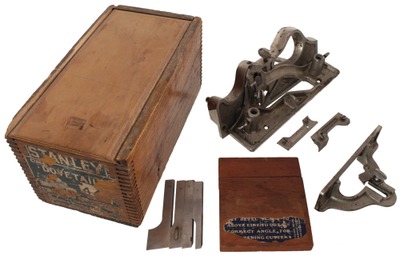 Stanley Rule & Level, No. 444: Dovetail T. & G. Plane