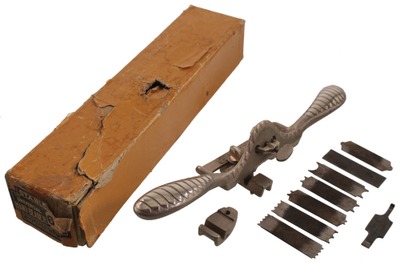 Stanley Rule & Level, No. 66: Universal Scratch Beader