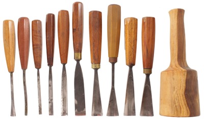 S.J. Addis & Son, Sheffield, England: Set Of 9 Extra Clean Carving Tools
