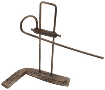 Canham & Co., Victor H./Guelph, O: Patent Dress Hemming Tool