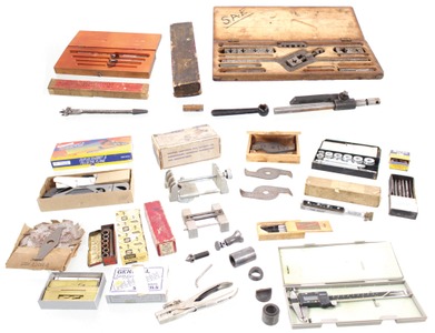 Assorted Makers: Modern Shop Items Opportunity Lot