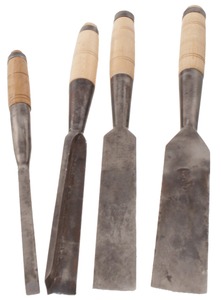 Assorted Makers: Wkg. Set Of Four Timber Framing Chisels