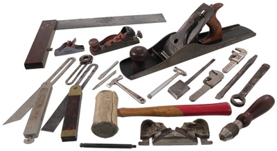Assorted Makers: Lot Of Clean & Usabl Woodworking Tools