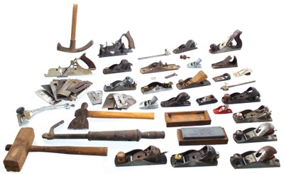 Assorted Makers: Planes & Plane Parts Opportunity Lot