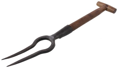 Unmarked: Unus. Early Type Hand Forged Tool