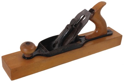 Sandusky Tool Company, Sandusky, Ohio: Extra Clean 2" Cutting Irononal Plane