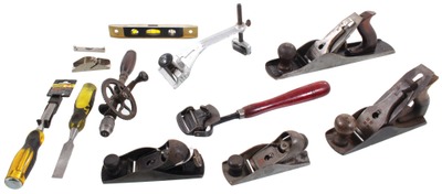 Assorted Makers: Lot Of Sound & Usabl Woodworking Tools