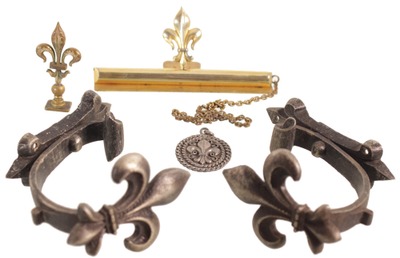 Assorted Makers: Lot Of French Theme Items