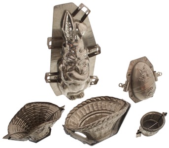 Assorted Makers: Lot Of Easter Theme Candy Molds