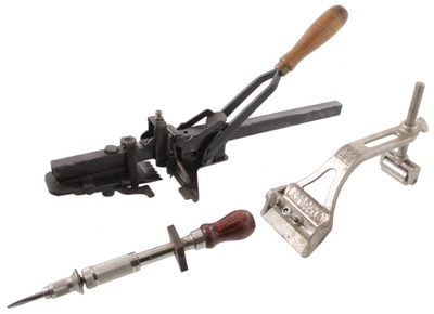 Assorted Makers: Three Extra Clean Woodworking Tools