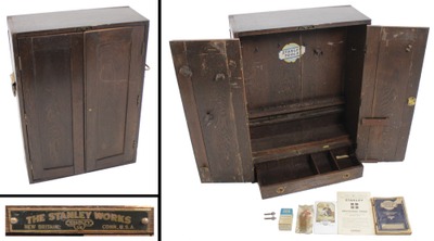 Stanley Rule & Level, No. 851: Rare Dbl. Door Wall Mount Tool Chest