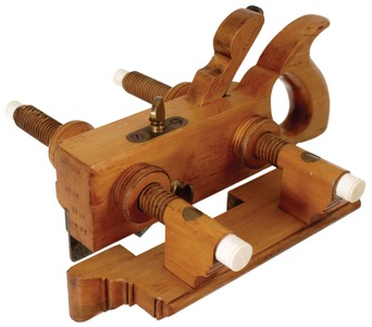 Ohio Tool Company, Columbus, Ohio, No. 104: Solid Boxwood Plow Plane