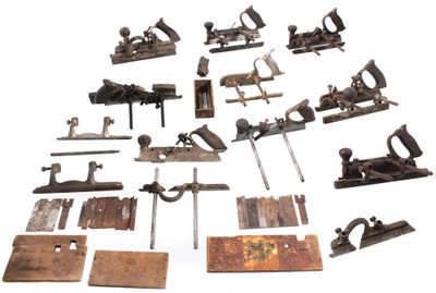 Stanley Rule & Level: Lot Of |id Combinati Woodworking Planes