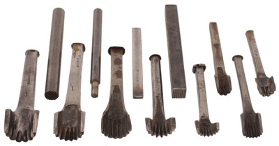 Assorted Makers: Stepped Set Of Eight Pinking Irons