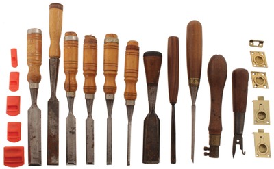 Assorted Makers: Lot Of Clean & Usabl Chisels