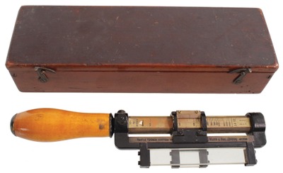 E.R. Watts & Son, London, England, No. MK II: Precision Prismatic Range Finder