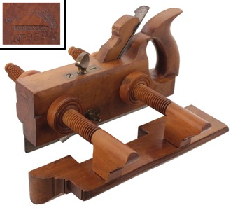 H. Chapin, Union Factory, Pine Meadow, Connecticut, No. 239 1/2: Handled Applewood Plow Plane