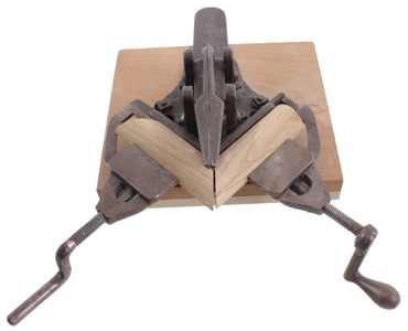 Unmarked: Unus. Small Size Pirture Framing Vise