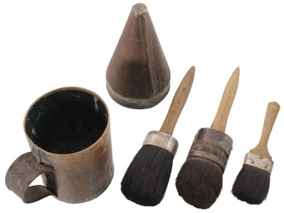 Unmarked: Early Coppersmith Ma Painter's