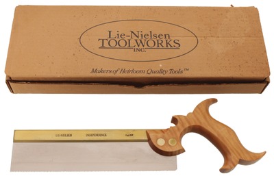 Lie-Nielsen Tool Works, Warren, Maine: Extra Clean Brass Back Dovetail Saw
