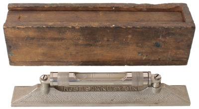 Stanley Rule & Level, No. 34: Extra Clean Early Bench Level