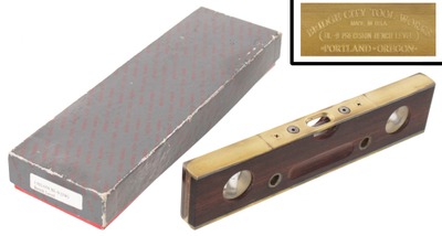 Bridge City Tool Company, Portland, Oregon, No. BL-9 (J): Triple Vial Spirit Level