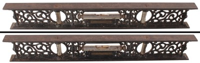 Davis L. & T. Company (Unmarked), No. 8: 18" Cast Iron Carpenter's Level