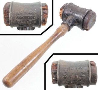 Solon G. Howe, Detroit, Michigan, No. 1: Howe's Patent Socket Mallet