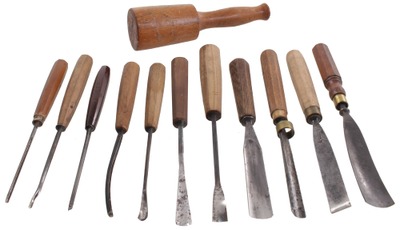 Assorted Makers: Lot Of 11 Clean & Usable Carving Tool