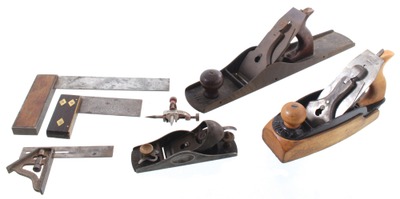 Stanley Rule & Level: Lot Of Sound & Usabl Woodworking Tools