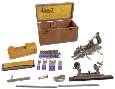 Record Tool Works, Sheffield, England, No. 405: Combination Metallic Plane