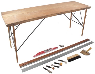 Assorted Makers: Ready To Use Wallpaper Tool Kit