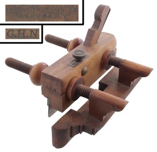 Auburn Tool Company, Auburn, New York: Unhandled Screw Arm Plow Plane