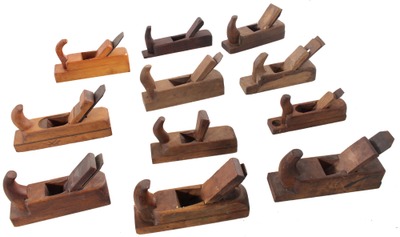 Assorted Makers: Lot Of Eleven Clean "Horn" Smooth Planes