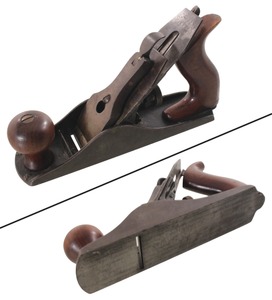 Rockford Tool Company, Rockford, Illinois, No. R3: "No. 3" Size Smoothing Plane