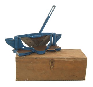 Pootatuck Corp., Shelton, Connecticut: Precision Mitre Trimming Device