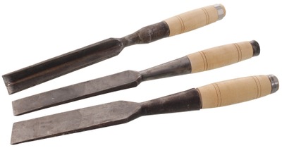 Assorted Makers: Wkg. Set Of Three Timber Framing Chisels