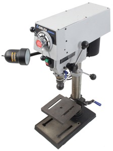Delta International Machinery Company, Pittsburgh, Pennsylvania, No. DP250: Extra Clean Var. Speed Drill Press