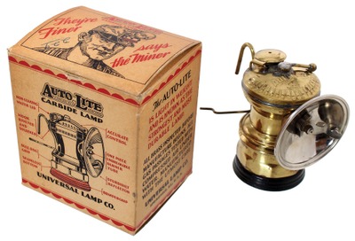 Universal Lamp Company, Springfield, Illinois: "Auto-Lite" Carbide Lamp