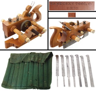 Sandusky Tool Company, Sandusky, Ohio, No. 141: Boxwood Center Wheel Plow Plane