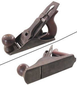 Union Manufacturing Company, New Britain, Connecticut, No. 2: 7 1/2" Smoothing Metallic Plane