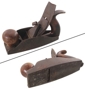 Unmarked: Early Cast Iron Smooth Plane