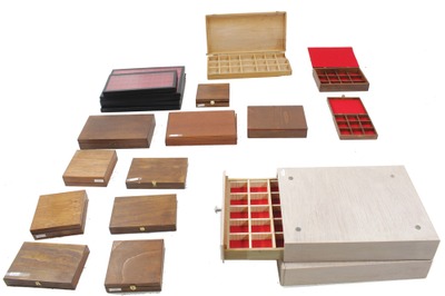 Assorted Makers: Lot Of Display Boxes For Tape Measures