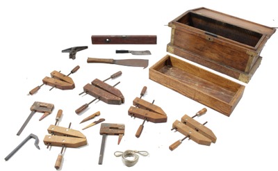 Unmarked: Early Oak & Pine Tool Chest