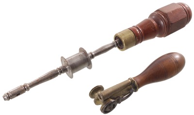 Unmarked: Early Mahogany Hdl. Bow Drill