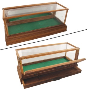 Hamilton Manufacturing Company, Two Rivers, Wisconsin: Early 20th Century Oak & Glass Disp. Ca